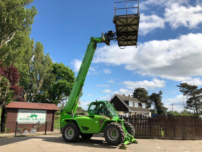 MERLO P40. 14K TELEHANDLER C/W JOYSTICK CONTROL OPERATED MAN BASKET