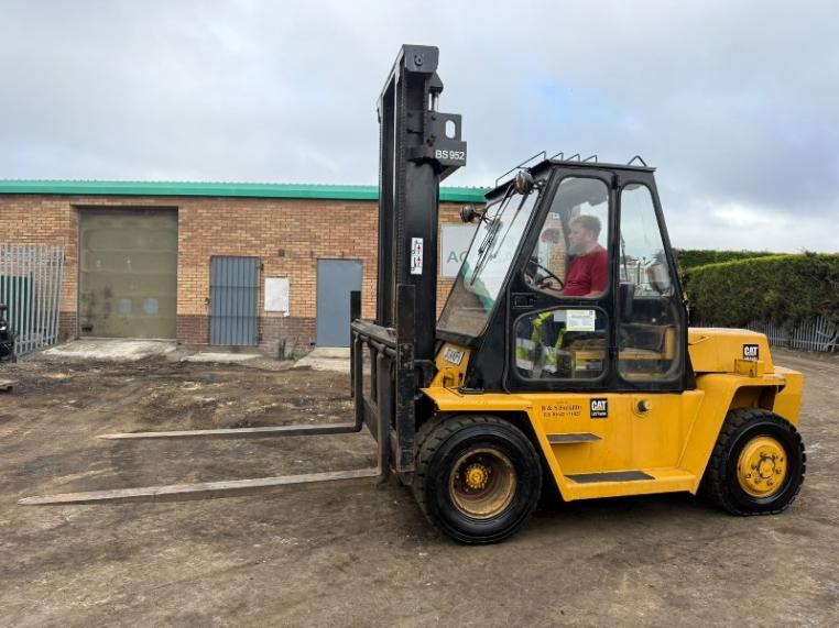 CATERPILLAR V155B FORKLIFT*C/W PALLET TINES*VIDEO*