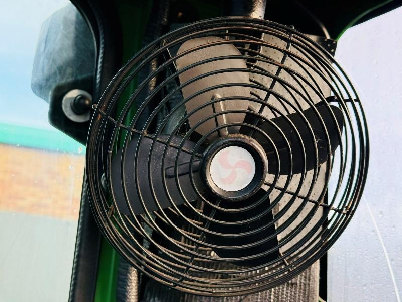 COMBILIFT C4000 GAS FORKLIFT*C/W FORK POSITIONER*VIDEO*