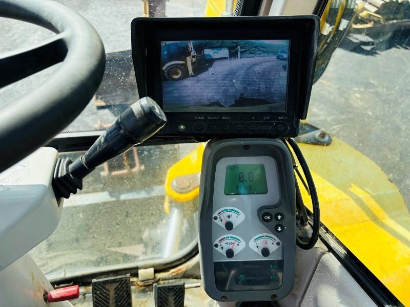NEW HOLLAND MH2.6 RUBBER DUCK*C/W BUCKET & QUICK HITCH*5945 HOURS*VIDEO*