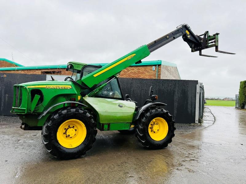 JOHN DEERE 3215 TURBO TELEHANDLER*AG SPEC*C/W PALLET TINES*VIDEO*