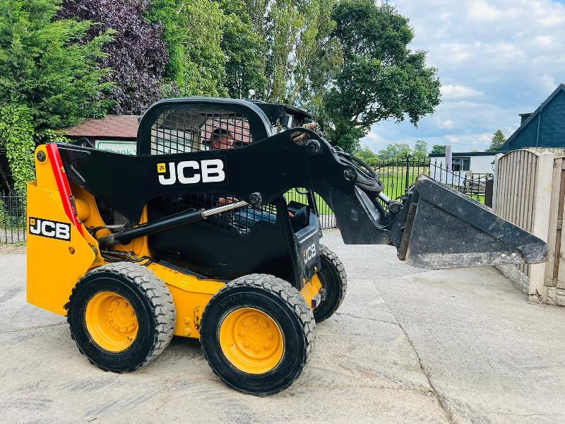 JCB 135 4WD SKIDSTEER * YEAR 2014 * C/W BUCKET *VIDEO*