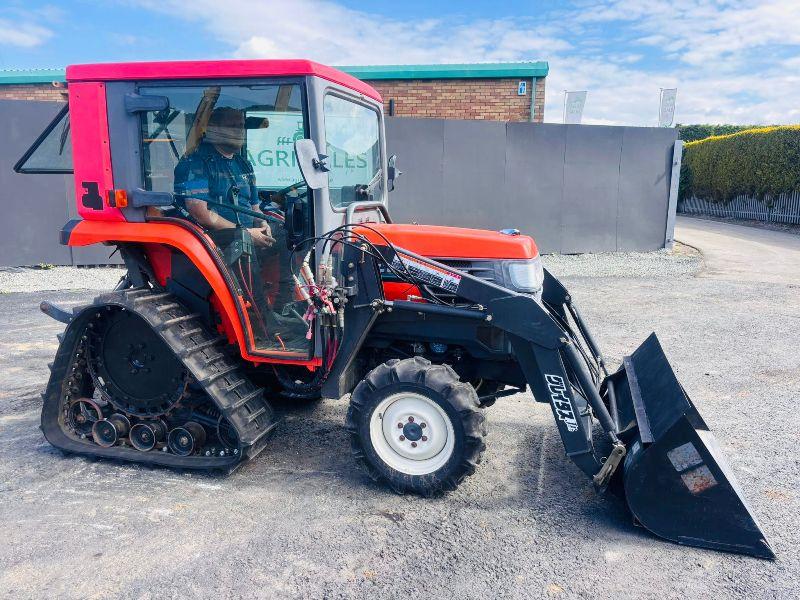 KUBOTA GT21 HALF TRACK TRACTOR*C/W FRONT LOADER AND BUCKET*VIDEO*