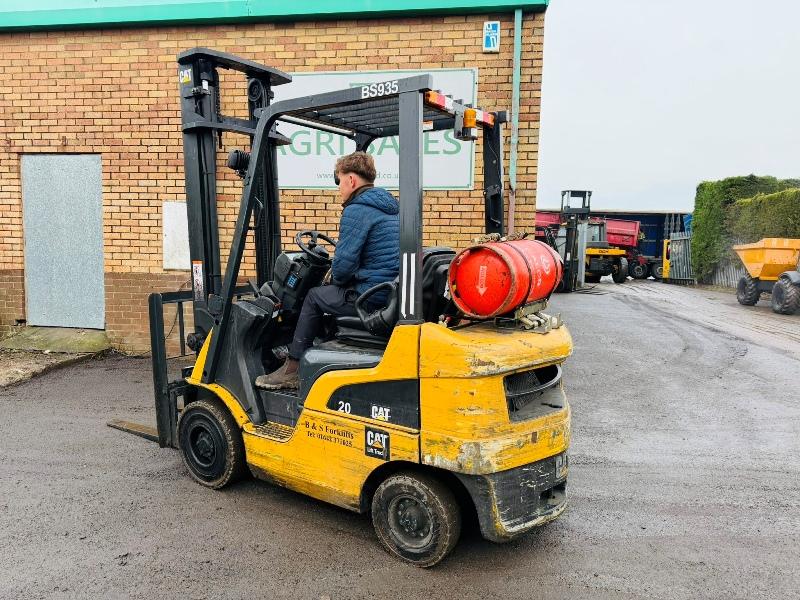 CATERPILLAR GP20NT FORKLIFT*YEAR 2015*C/W PALLET TINES*VIDEO*