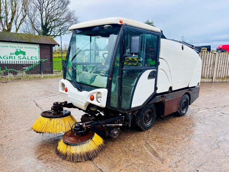 JOHNSTON 142A ROAD SWEEPER *SPARES AND REPAIRS* VIDEO *