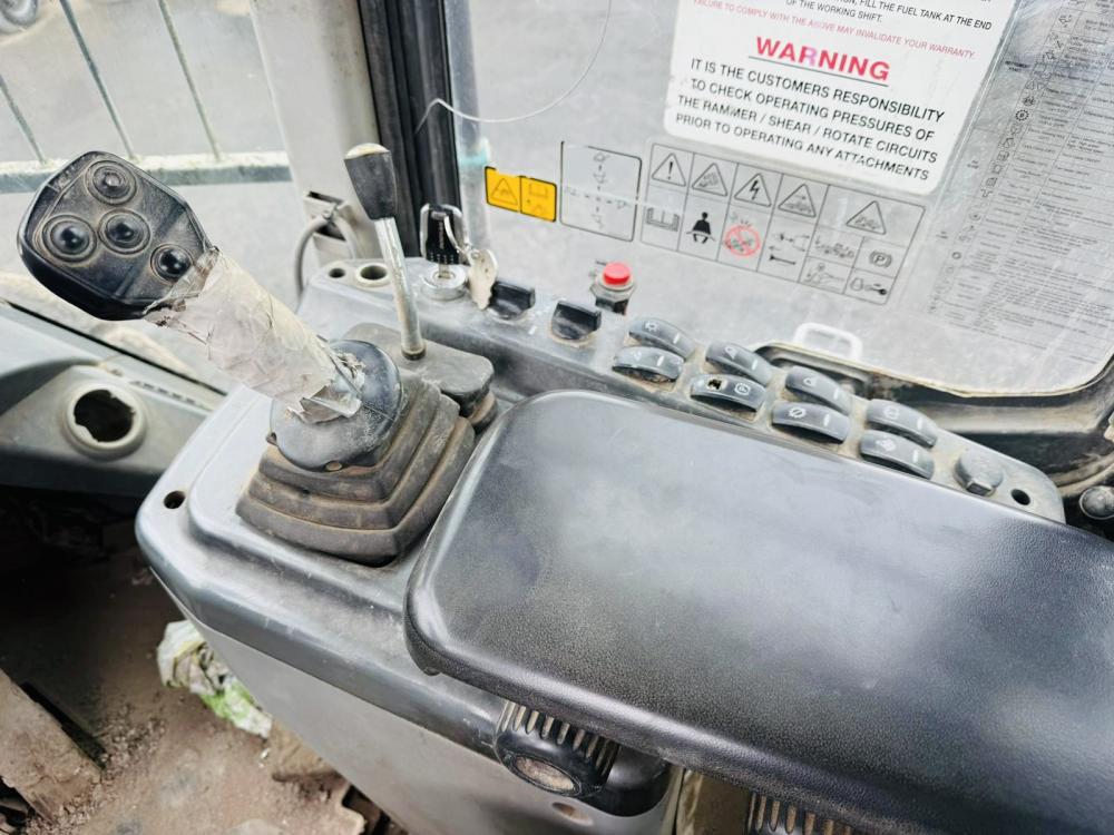 DOOSAN DL200-3 LOADING SHOVEL* C/W BUCKET*YEAR 2015*VIDEO*
