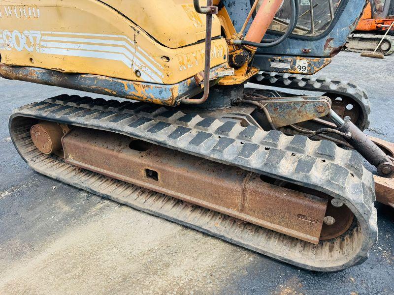 CASE 9007 RUBBER TRACKED EXCAVATOR*C/W MILLER QH*VIDEO*