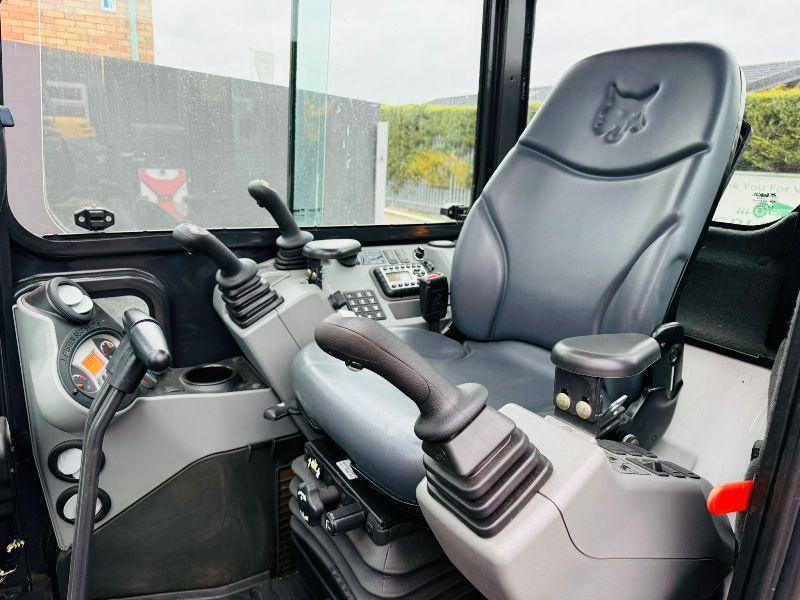 BOBCAT E45 EXCAVATOR *YEAR 2017*ONLY 257 HOURS*C/W HYDRAULIC THUMB*VIDEO*