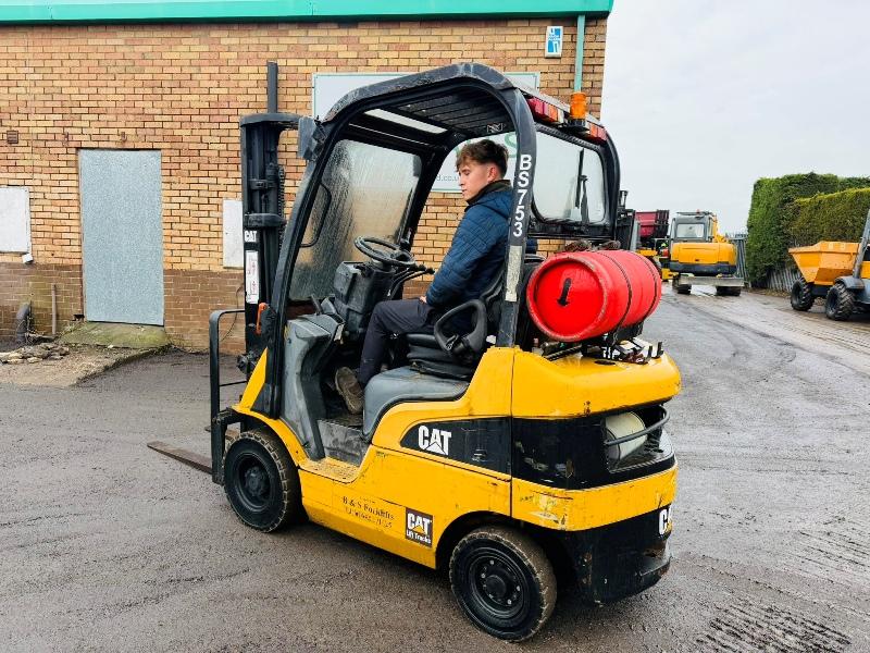 CATERPILLAR GP18N CONTAINER SPEC FORKLIFT*C/W PALLET TINES*VIDEO*