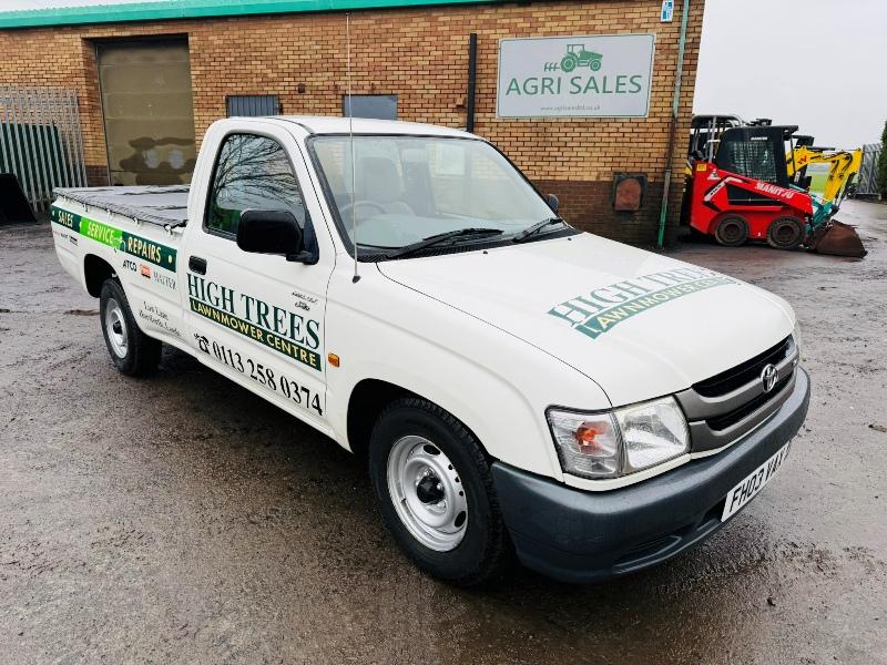 TOYOTA HILUX 2WD PICK UP*C/W REAR TARP*VIDEO*