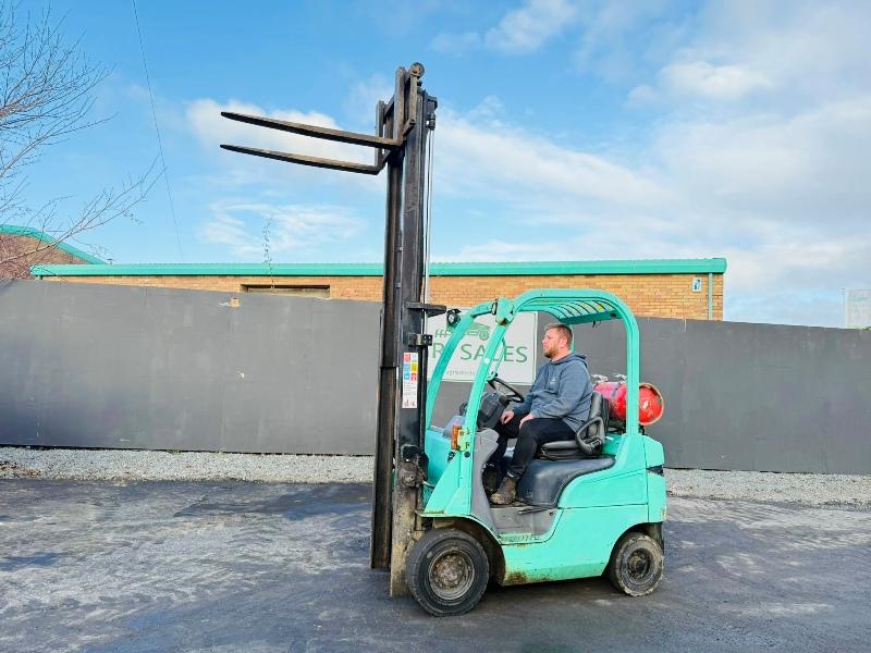 MITSUBISHI FG15N GAS FORKLIFT*C/W PALLET TINES*VIDEO*