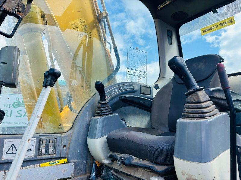 JCB JS130 EXCAVATOR *C/W QH & BUCKET* READING 7889 HOURS*VIDEO*