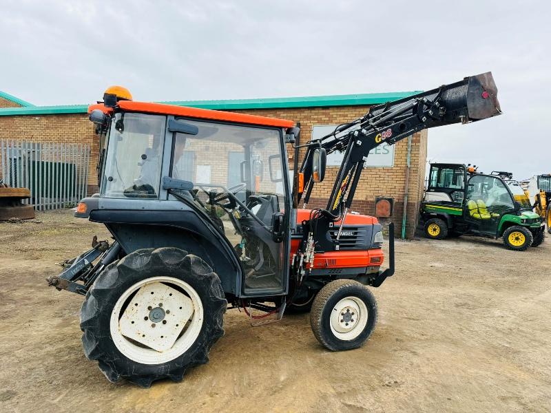 KUBOTA GL221 4WD COMPACT TRACTOR*C/W FRONT LOADER*VIDEO*