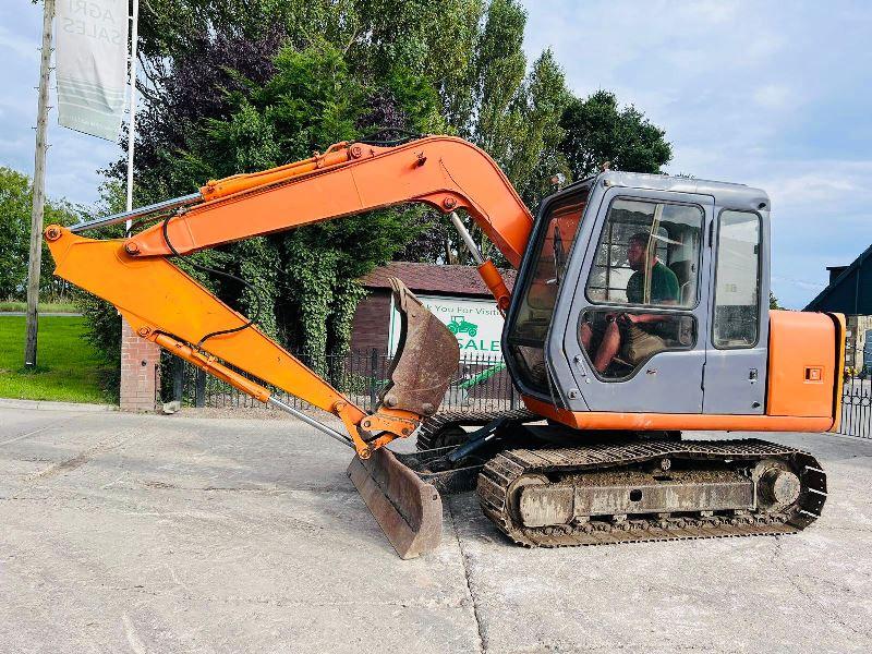 HITACHI EX60-3 TRACKED EXCAVATOR C/W BUCKET & BLADE *VIDEO*
