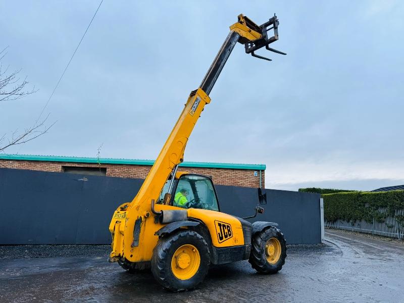 JCB 530-70 FARM SPECIAL 4WD TELEHANDLER *C/W PALLET TINES*VIDEO*