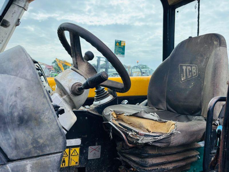 JCB 526-56 TELEHANDLER* AG SPEC*C/W PALLET TINES*VIDEO*