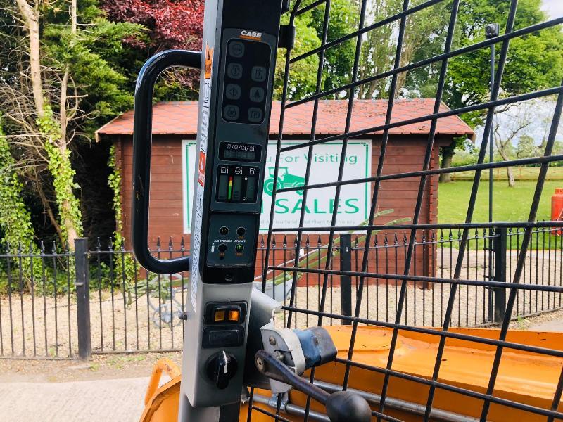 CASE TR270 TRACKED SKIDSTEER *YEAR 2015* C/W JOYSTICK CONTROLS * PLEASE