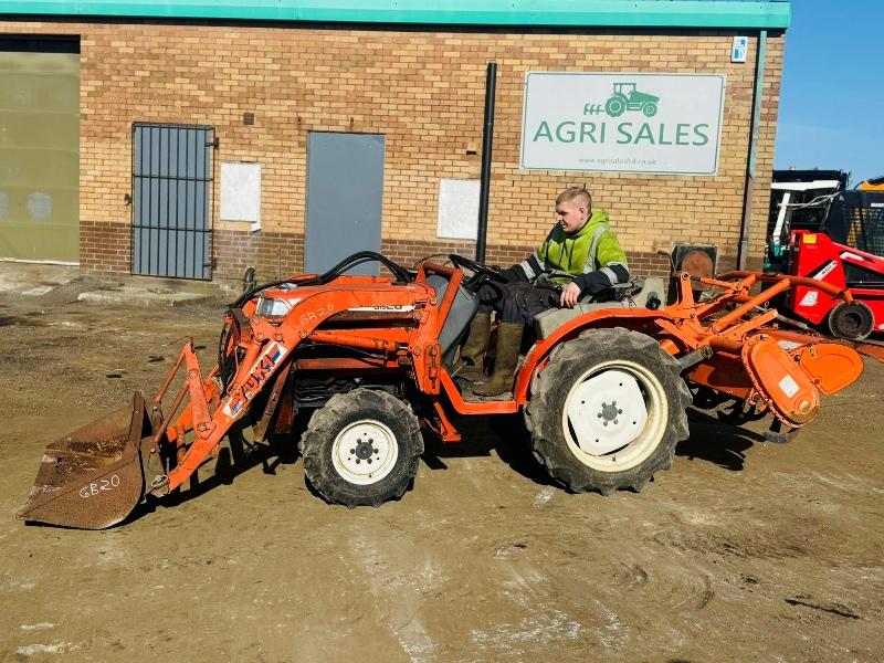 KUBOTA GB20 4WD COMPACT TRACTOR*C/W FRONT LOADER & ROTOVATOR*