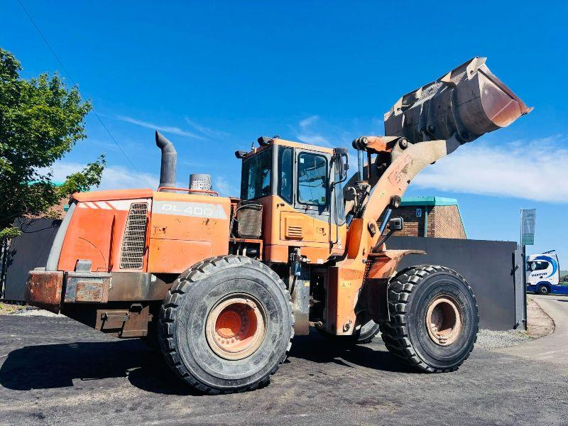 DOOSAN DL400 4WD LOADING SHOVEL *C/W REVERSE CAMERA AND BUCKET*VIDEO*