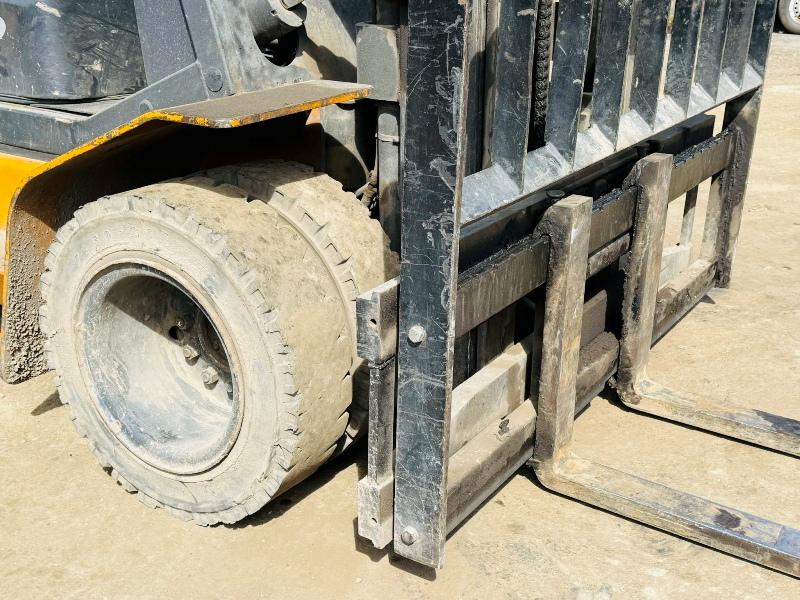 SAMSUNG FX45D FORKLIFT*C/W PALLET TINES*VIDEO*