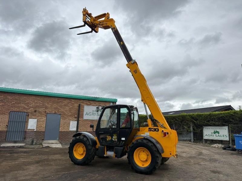 JCB 530-70 FARM SPECIAL TURBO*C/W PALLET TINES*VIDEO*