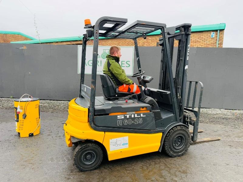 STILL R60-25 ELECTRIC FORKLIFT*C/W PALLET TINES*VIDEO*