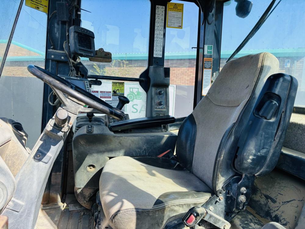 BELL L1506E LOADING SHOVEL *C/W BUCKET*YEAR 2016* READING 8682 HOURS*VIDEO*