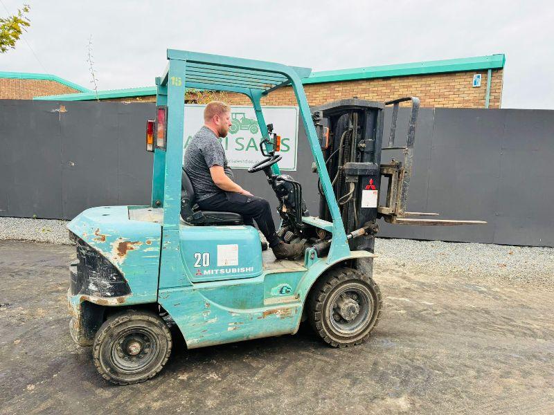 MITSUBISHI FD20K CONTAINER SPEC FORKLIFT*C/W PALLET TINES*VIDEO*