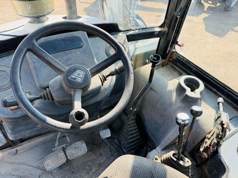JCB 2CX 4WD BACKHOE DIGGER * C/W THREE IN ONE BUCKET & PECKER*VIDEO*
