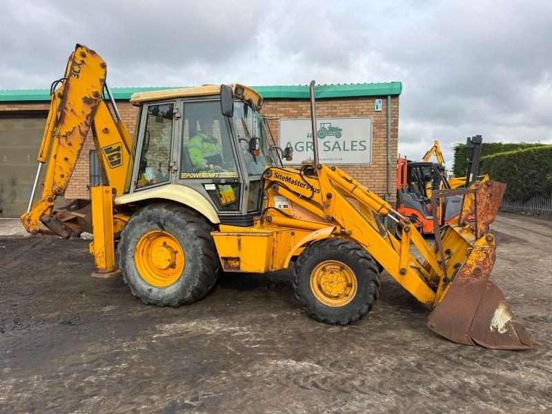 JCB 3CX PROJECT 8 SITEMASTER+*C/W 4 IN 1 BUCKET*VIDEO*
