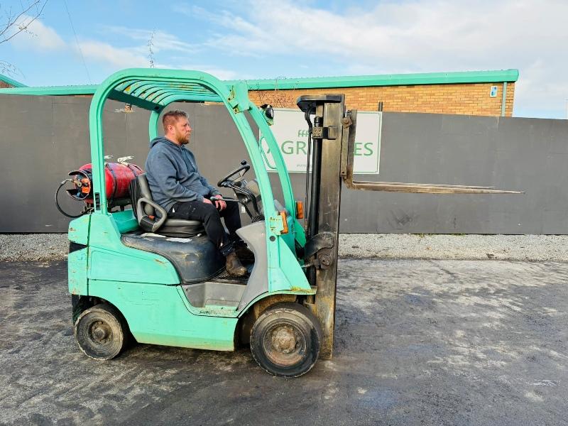 MITSUBISHI FG15N GAS FORKLIFT*C/W PALLET TINES*VIDEO*