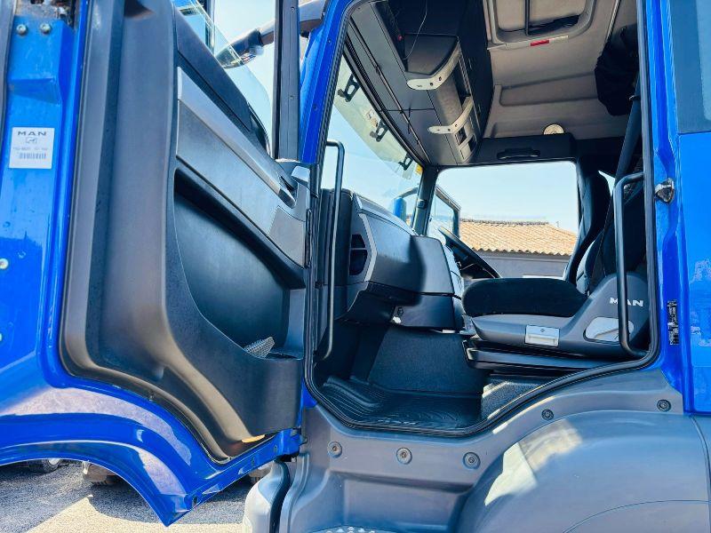 MAN 26.400 6X2 REAR LIFT RIGID LORRY*YEAR 2012*VIDEO*