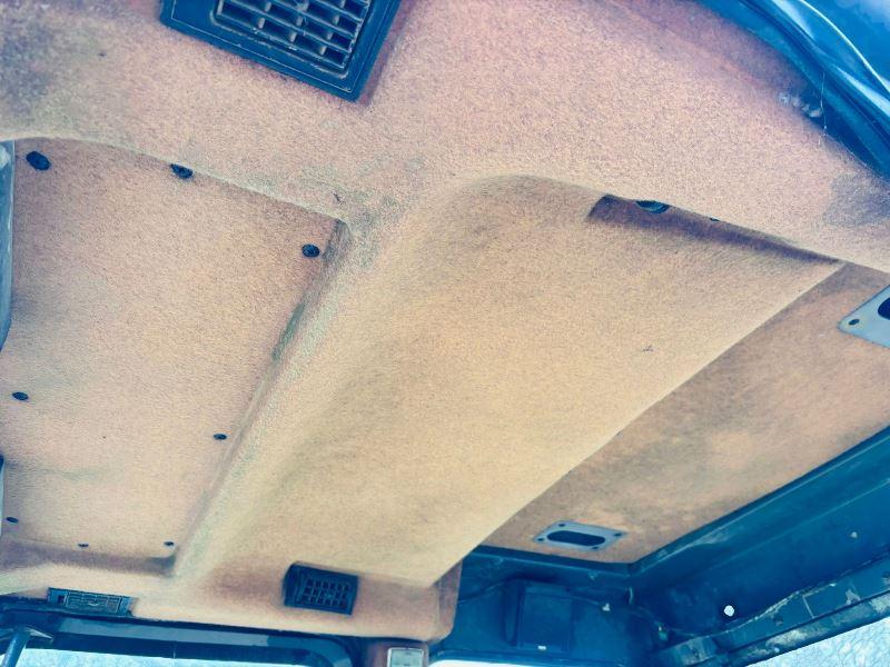 RENAULT 4WD TRACTOR C/W PICK UP HITCH *VIDEO*