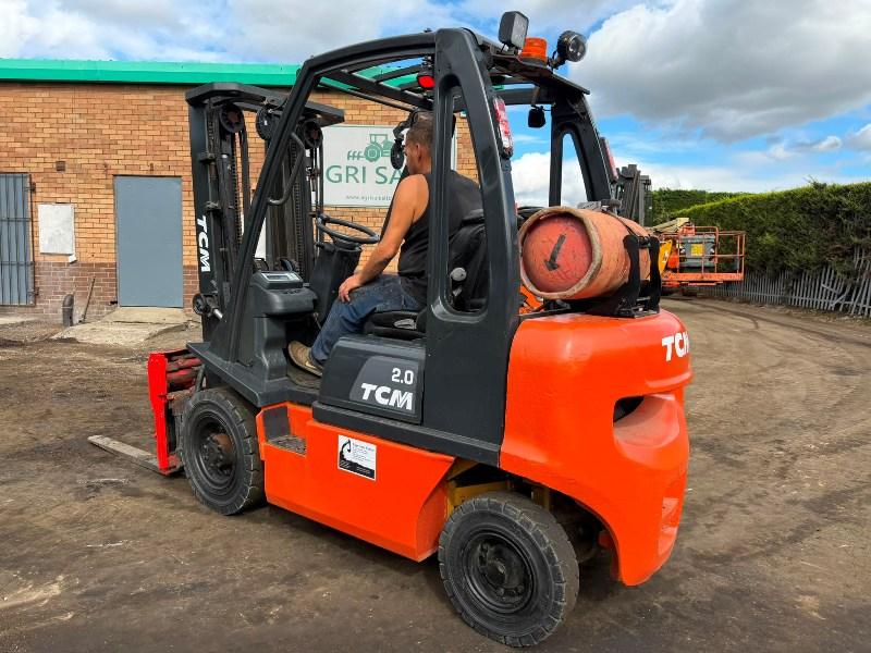 TCM U1D2A20LH FORKLIFT*C/W FORK POSITIONER*YEAR 2021*VIDEO*