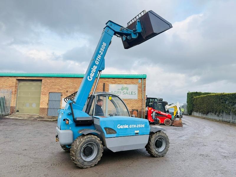 GENIE GTH 2506 TELEHANDLER*C/W BUCKET AND PALLET TINES*VIDEO*