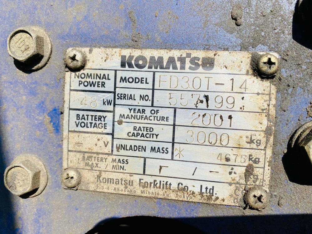 KOMATSU FD30T DIESEL CONTAINER SPEC FORKLIFT C/W 3 STAGE MASK