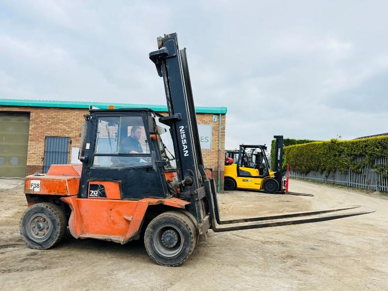 NISSAN 70 FORKLIFT*C/W PALLET TINES*VIDEO*