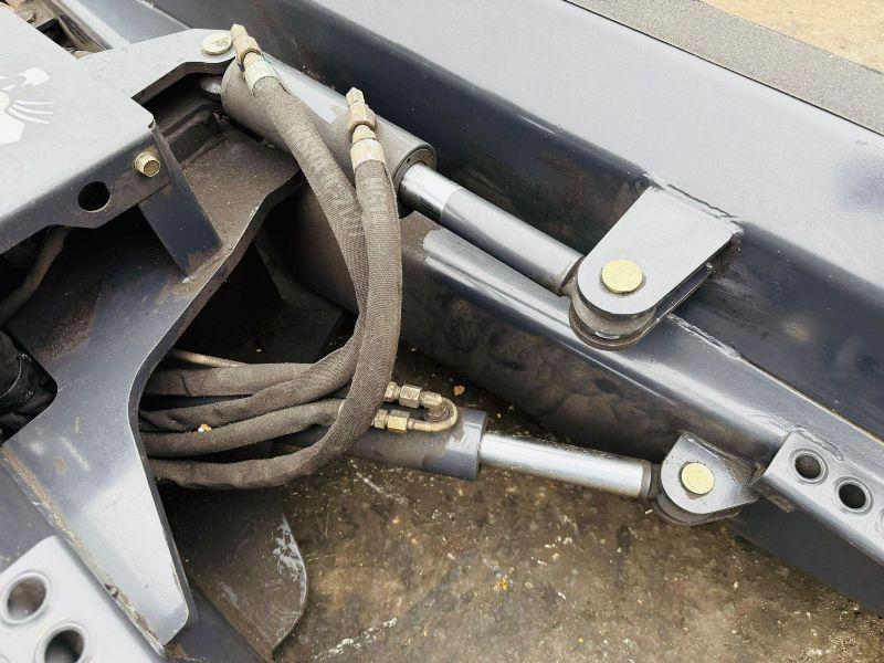 BOBCAT MODEL 90 DOZER BLADE TO SUIT SKIDSTEER*YEAR 2015*VIDEO*