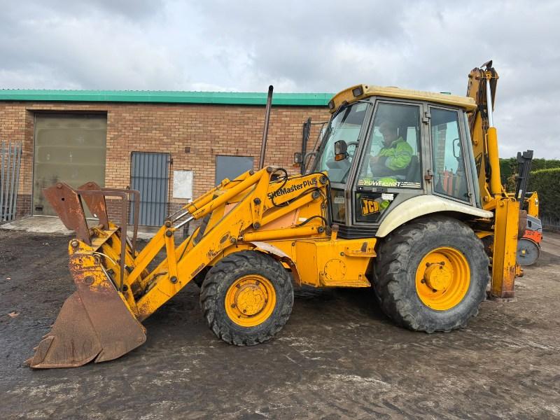 JCB 3CX PROJECT 8 SITEMASTER+*C/W 4 IN 1 BUCKET*VIDEO*