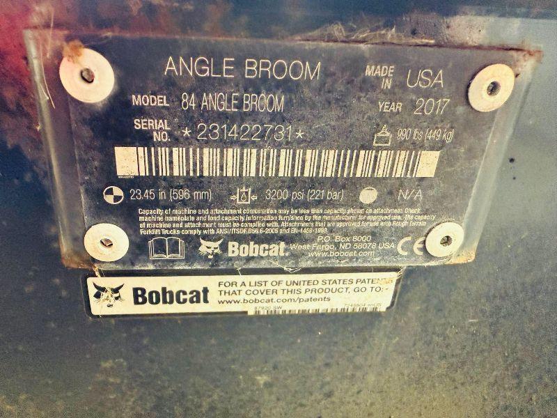 BOBCAT 84 ANGLE BROOM SWEEPER*TO SUIT SKIDSTEER*YEAR 2017*VIDEO*