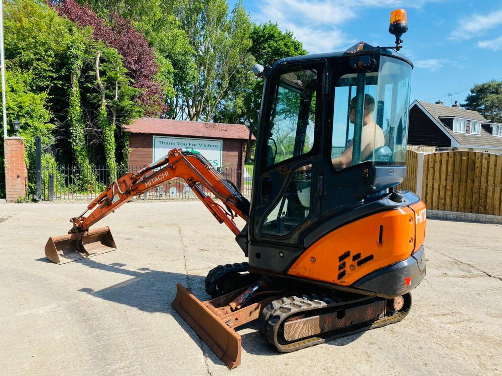 hitachi-zx18-3-clr-tracked-excavator-year-2010-only-1964-hours