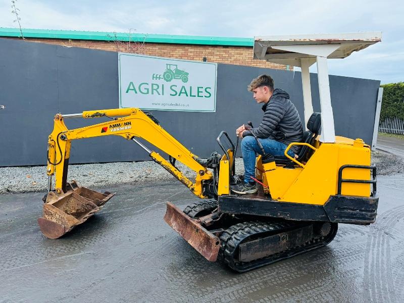 YANMAR B12 RUBBER TRACKED MINI EXCAVATOR*C/W 3 BUCKETS*VIDEO*