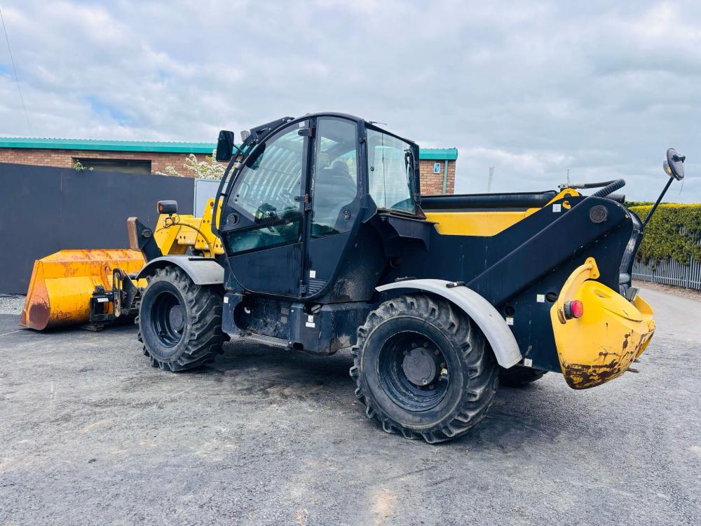 HAULOTTE 17M JACK LEG TELEHANDLER* 2129 HOURS*C/W BUCKET AND TINES*VIDEO*