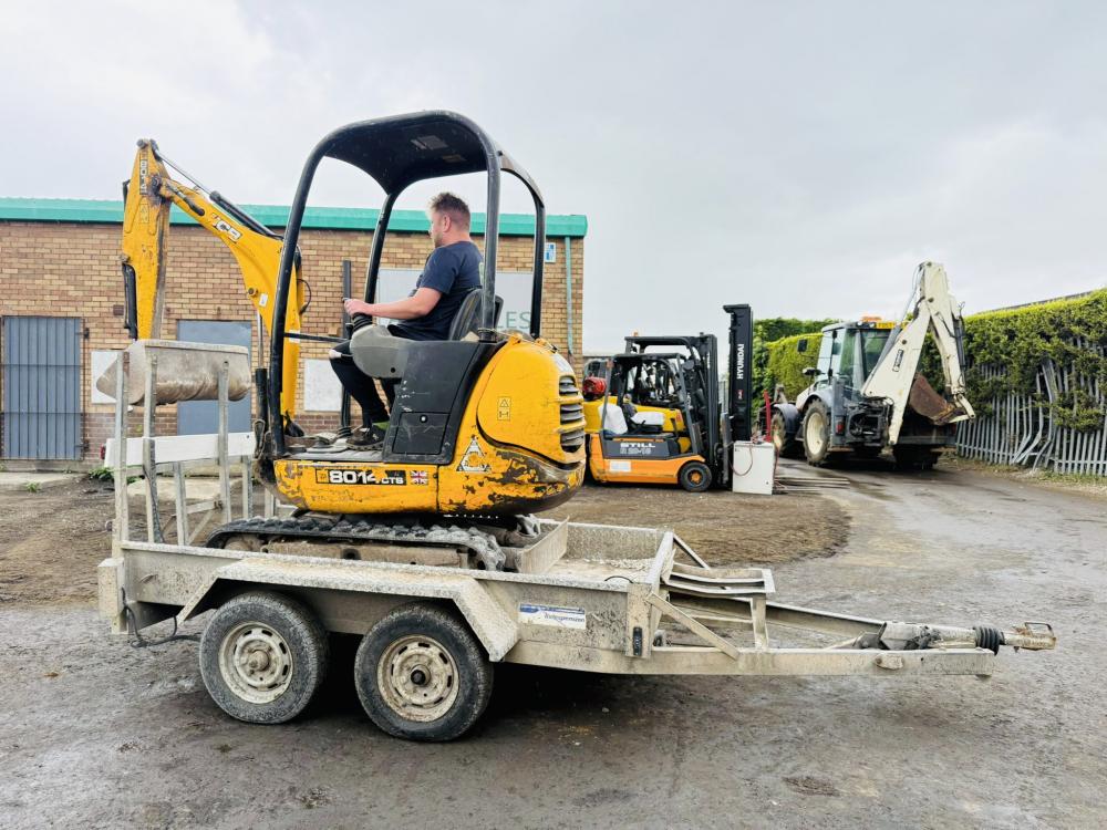 JCB 8014CTS EXCAVATOR*C/W DOUBLE AXLE PLANT TRAILER*YEAR 2010*VIDEO*