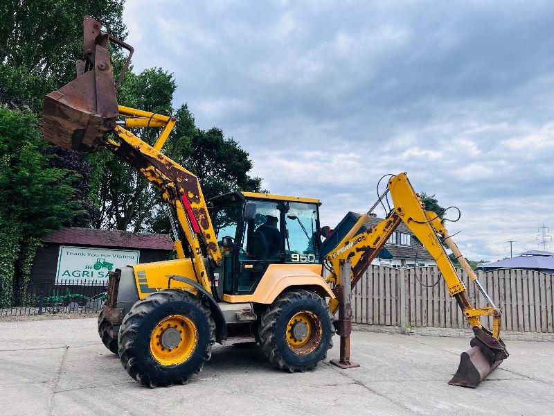 FERMEC 960 4WD EQUAL WHEELED BACKHOE DIGGER C/W REAR QUICK HITCH 