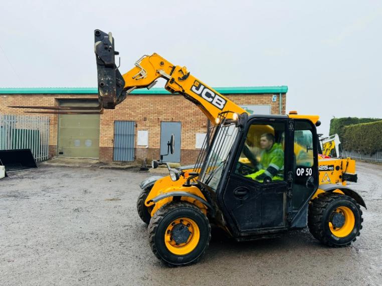 JCB 525-60 HI VIZ TURBO TELEHANDLER*YEAR 2019*C/W BUCKET & TINES*VIDEO*