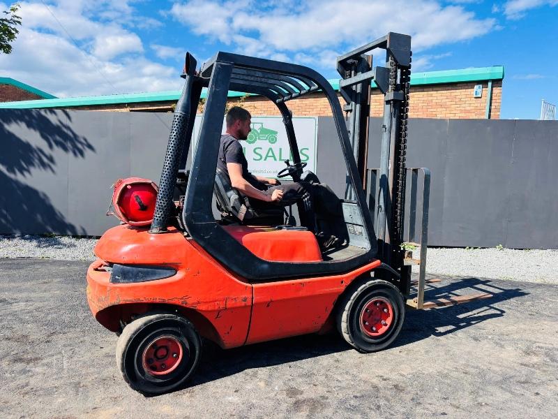 LINDE H25T GAS FORKLIFT *C/W PALLET TINES*VIDEO*