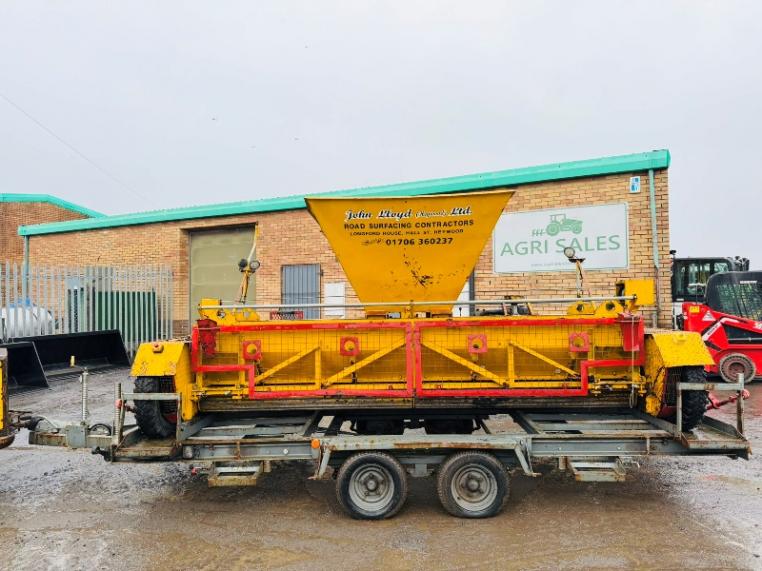 TAR SPREADER*C/W TRAILER*VIDEO*