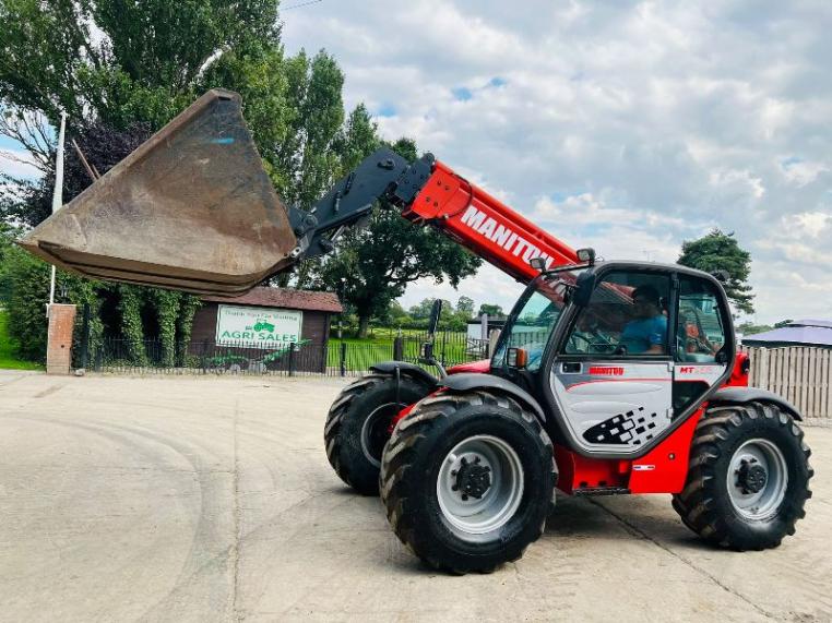MANITOU MLT932 4WD TELEHANDLER * 9 METER REACH * C/W TINES & BUCKET*VIDEO*