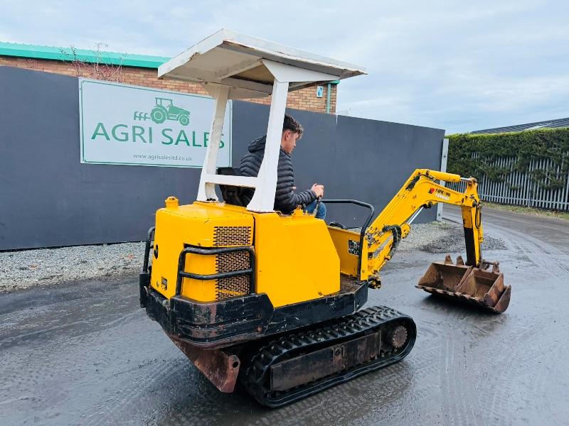 YANMAR B12 RUBBER TRACKED MINI EXCAVATOR*C/W 3 BUCKETS*VIDEO*